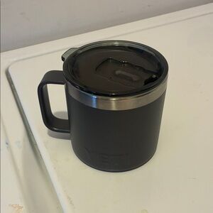 Yeti Grey Travel Mug with Lid